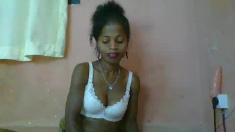 Snapshot of rosiahot1 chatting on March 8, 2025, 3:56 pm rosia online show from March 8, 2025, 3:56 pm