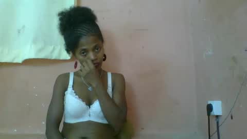 Snapshot of rosiahot1 chatting on March 9, 2025, 8:29 am rosia online show from March 9, 2025, 8:29 am