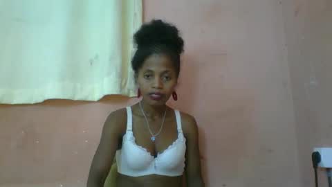 Snapshot of rosiahot1 chatting on March 9, 2025, 9:36 pm rosia online show from March 9, 2025, 9:36 pm