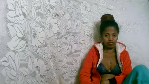 Snapshot of rosiahot1 chatting on October 22, 2025, 11:04 pm rosia online show from October 22, 2025, 11:04 pm