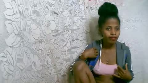 Snapshot of rosiahot1 chatting on October 24, 2025, 2:57 pm rosia online show from October 24, 2025, 2:57 pm