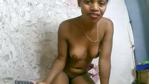 Snapshot of rosiahot1 chatting on October 25, 2025, 8:58 pm rosia online show from October 25, 2025, 8:58 pm