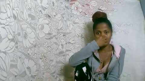 Snapshot of rosiahot1 chatting on October 26, 2025, 10:04 pm rosia online show from October 26, 2025, 10:04 pm