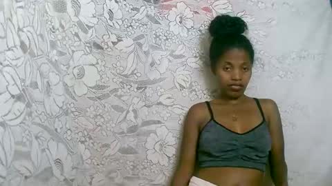 Snapshot of rosiahot1 chatting on November 14, 2025, 7:18 am rosia online show from November 14, 2025, 7:18 am