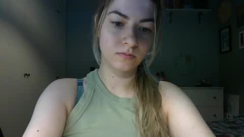 Snapshot of rosie_june chatting on May 21, 2026, 6:53 am Rosie online show from May 21, 2026, 6:53 am