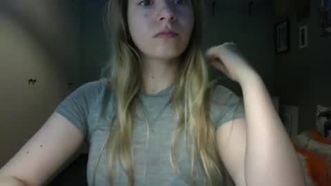 Snapshot of rosie_june chatting on June 15, 2026, 6:59 am Rosie online show from June 15, 2026, 6:59 am