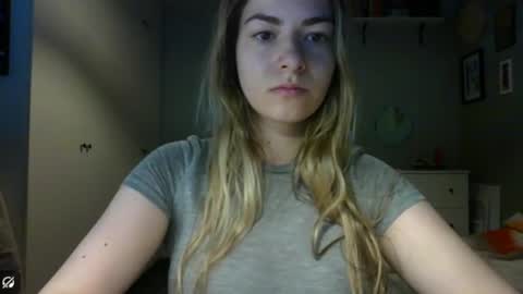 Snapshot of rosie_june chatting on July 22, 2026, 6:38 am Rosie online show from July 22, 2026, 6:38 am