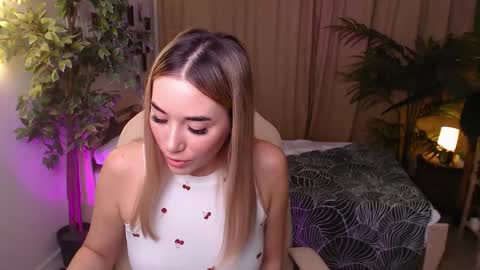 Rosie online show from November 23, 2025, 1:05 am