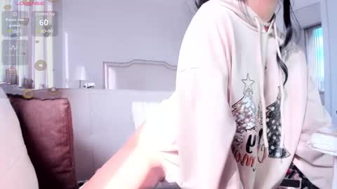 Rosieeee  online show from February 7, 2025, 10:20 pm