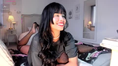 Rosieeee  online show from March 7, 2025, 10:10 pm