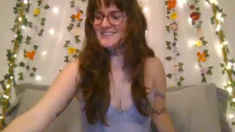 rosie_woods online show from October 15, 2025, 3:28 am