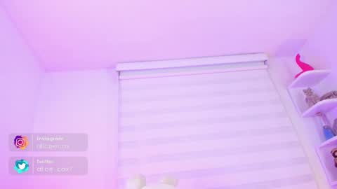   online show from February 12, 2025, 11:18 am