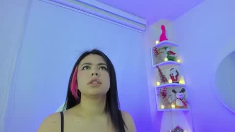   online show from November 18, 2025, 12:09 pm