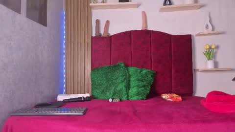 Rosse follow me online show from July 15, 2026, 1:27 pm