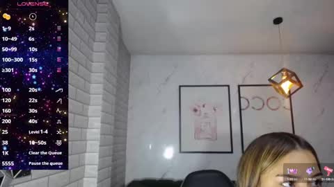 rosse jeane v online show from February 22, 2025, 1:02 pm