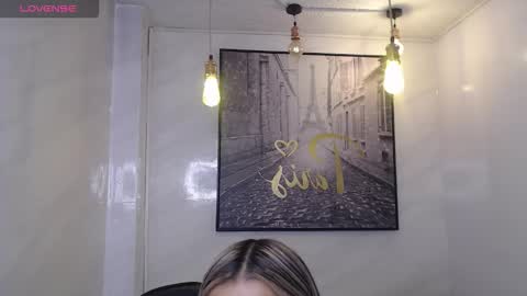 rosse jeane v online show from January 14, 2026, 1:06 pm