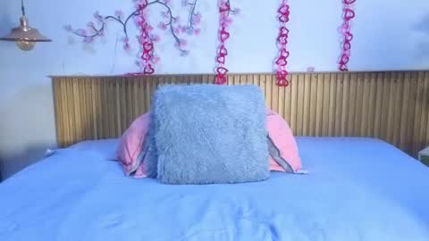 MY NAME IS  ROSSE  online show from April 15, 2026, 7:10 pm