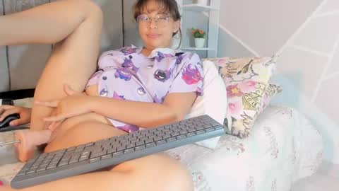 rosse_taylorx1 online show from June 4, 2026, 11:44 pm