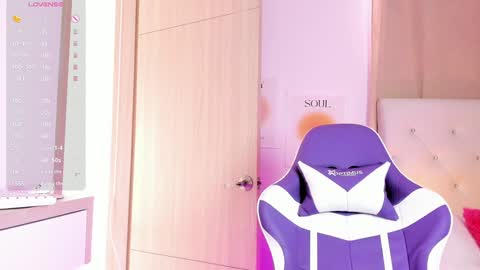 Rosse Daw Independent model  online show from December 11, 2024, 6:09 pm