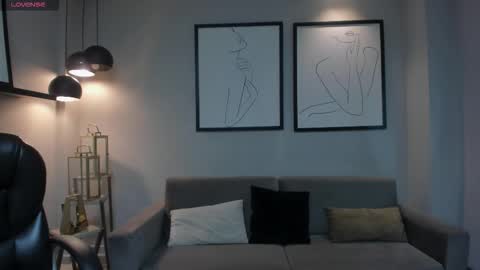 Rossie Rivers online show from February 4, 2026, 12:00 pm