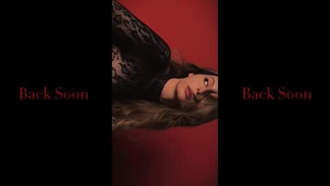 rosy_black_ online show from November 1, 2025, 4:31 pm