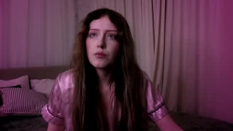 rosy_petal online show from February 28, 2026, 7:04 pm