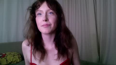 Snapshot of rosy_petal chatting on May 17, 2026, 7:10 pm rosy_petal online show from May 17, 2026, 7:10 pm
