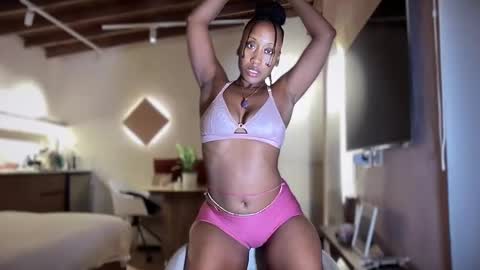 Snapshot of rosycoco chatting on March 12, 2025, 12:53 am Rosy Coco online show from March 12, 2025, 12:53 am