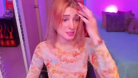 Snapshot of rot_wallace chatting on July 14, 2026, 2:05 am rot_wallace online show from July 14, 2026, 2:05 am