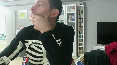 roubarixx online show from November 1, 2025, 9:44 am