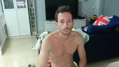 Snapshot of roubarixx chatting on July 17, 2026, 7:15 am roubarixx online show from July 17, 2026, 7:15 am