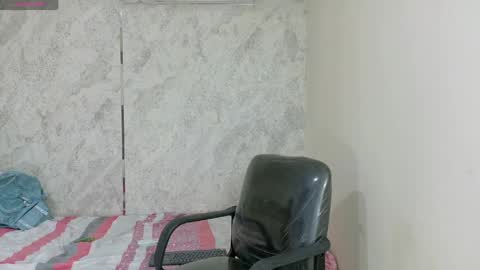 Snapshot of rous_55 chatting on May 24, 2026, 1:27 pm Rous online show from May 24, 2026, 1:27 pm