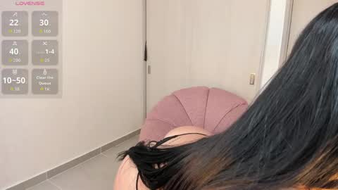 Snapshot of rouse_hallberg_ chatting on May 22, 2026, 7:41 pm DREAM online show from May 22, 2026, 7:41 pm