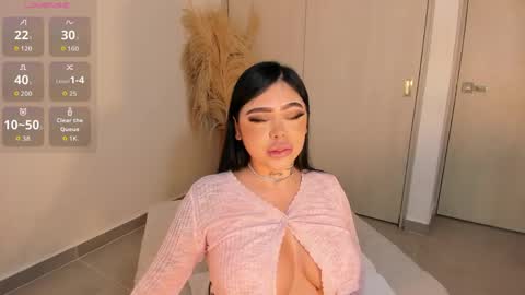 Snapshot of rouse_hallberg_ chatting on May 27, 2026, 10:40 pm DREAM online show from May 27, 2026, 10:40 pm