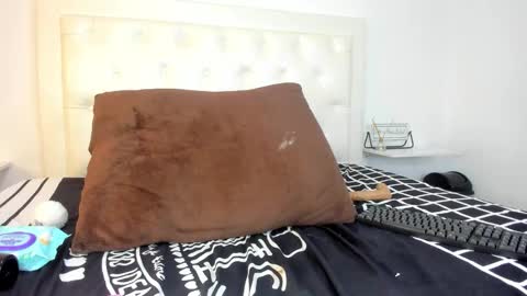 Snapshot of rouse_sexy_hotxx77 chatting on November 2, 2025, 4:31 pm rouse_sexy_hotxx77 online show from November 2, 2025, 4:31 pm