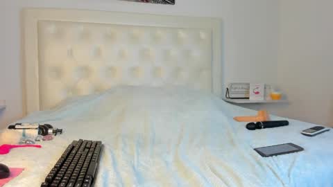 rouse_sexy_hotxx77 online show from April 1, 2026, 1:28 am