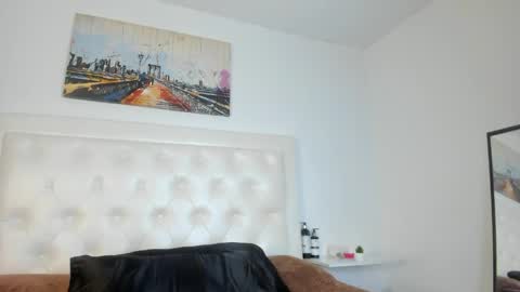 Snapshot of rouse_sexy_hotxx77 chatting on May 23, 2026, 1:00 am rouse_sexy_hotxx77 online show from May 23, 2026, 1:00 am