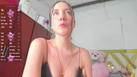 rousee_yarelds online show from October 14, 2025, 3:07 am