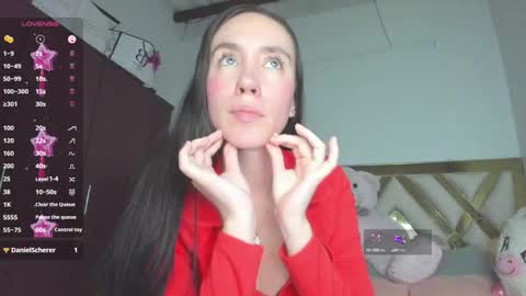 rousee_yarelds online show from October 17, 2025, 6:05 am