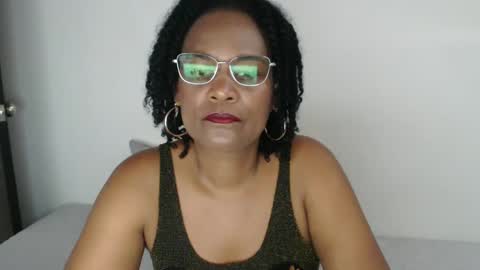 luxa online show from February 28, 2025, 7:03 pm