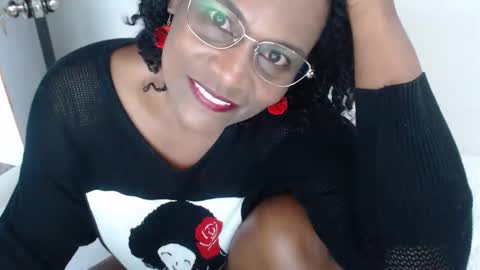 luxa online show from March 12, 2025, 8:52 pm