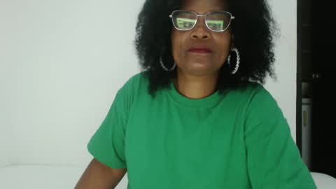 luxa online show from October 5, 2025, 11:35 pm