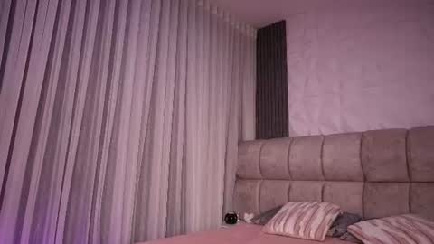 Snapshot of rousse_coup chatting on July 22, 2026, 7:16 pm Rosse and Miller online show from July 22, 2026, 7:16 pm