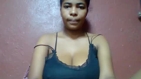 Snapshot of rovaelyah chatting on May 28, 2026, 2:20 am rovaelyah online show from May 28, 2026, 2:20 am