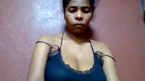 Snapshot of rovaelyah chatting on June 1, 2026, 3:30 am rovaelyah online show from June 1, 2026, 3:30 am