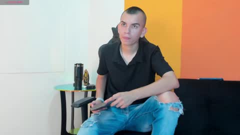 Snapshot of rowancley chatting on May 18, 2026, 7:20 pm Rowan online show from May 18, 2026, 7:20 pm