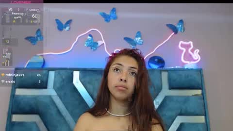 Snapshot of roxan_fox_ chatting on April 25, 2026, 3:09 am Roxane online show from April 25, 2026, 3:09 am