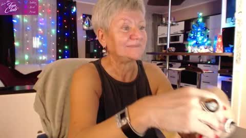 Roxana online show from December 31, 2024, 6:13 pm