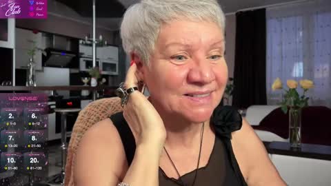 Roxana online show from February 12, 2025, 3:05 pm