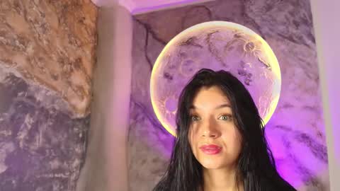 roxanaborns online show from October 9, 2025, 12:19 am